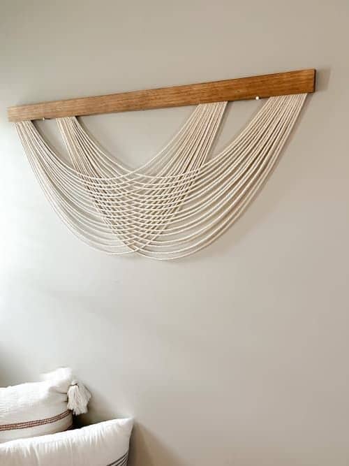 Macrame wall hanging