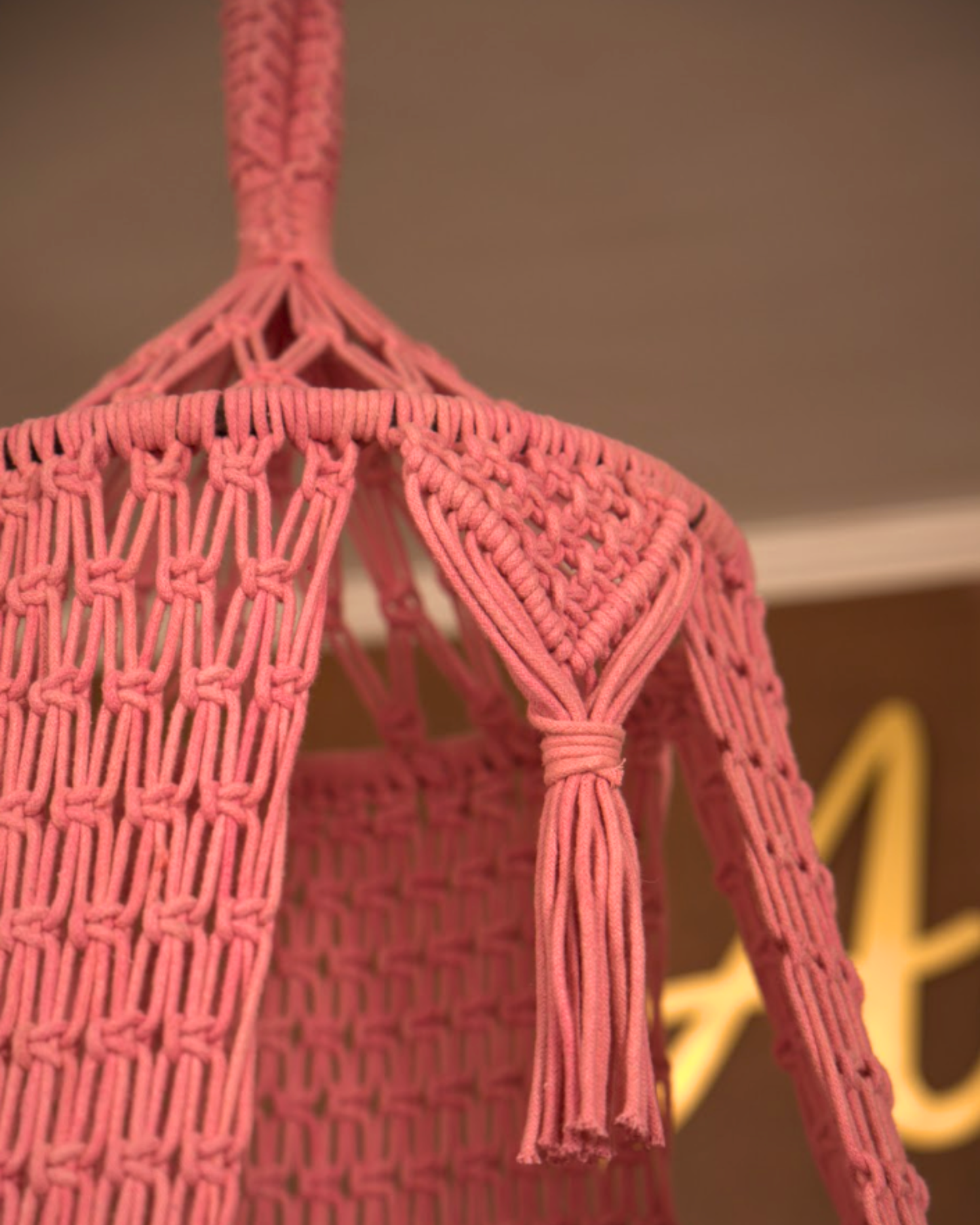 Macrame swing- Pretty in Pink